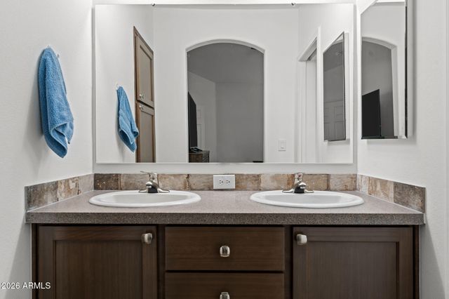 41711 N US HWY 60 --, Morristown, AZ 85342