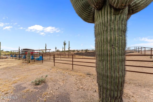 41711 N US HWY 60 --, Morristown, AZ 85342