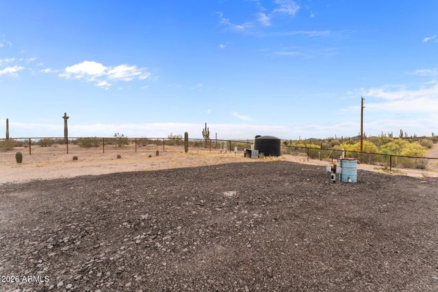 41711 N US HWY 60 --, Morristown, AZ 85342