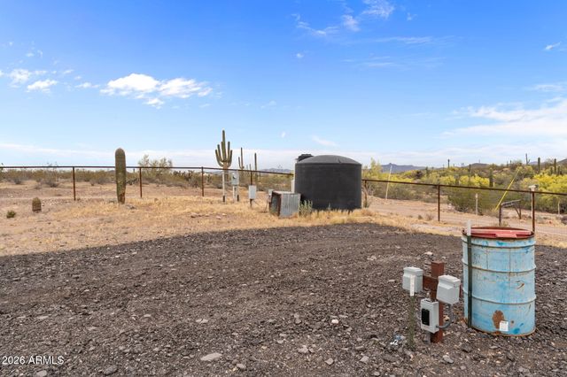 41711 N US HWY 60 --, Morristown, AZ 85342