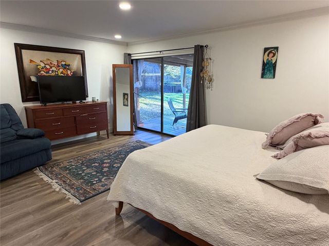 1602 Big Lake Drive, Houston, TX 77077