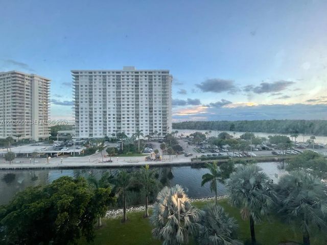 400 Kings Point Drive 622, Sunny Isles Beach, FL 33160