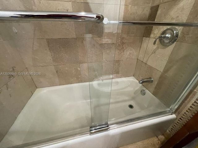 400 Kings Point Drive 622, Sunny Isles Beach, FL 33160