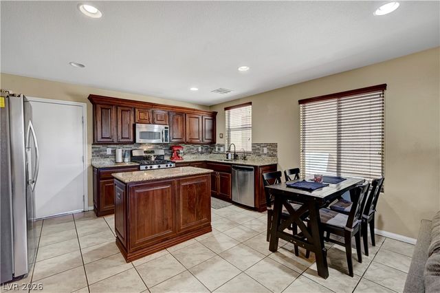 8944 Ryan Creek Avenue, Las Vegas, NV 89149