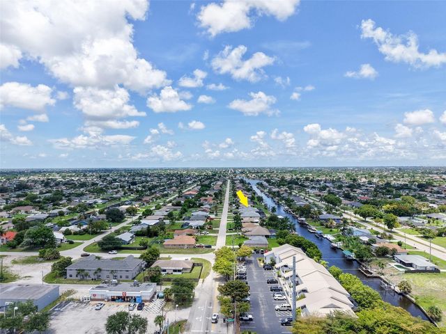 1433 SE 28TH TERRACE, Cape Coral, FL 33904