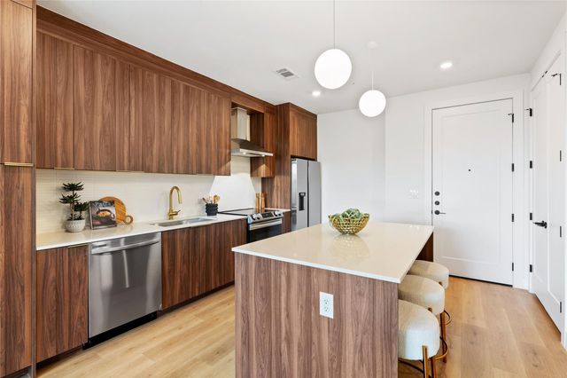 1701 Simond Ave 227, Austin, TX 78723