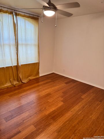 101 YEAGER CIR, Cibolo, TX 78108