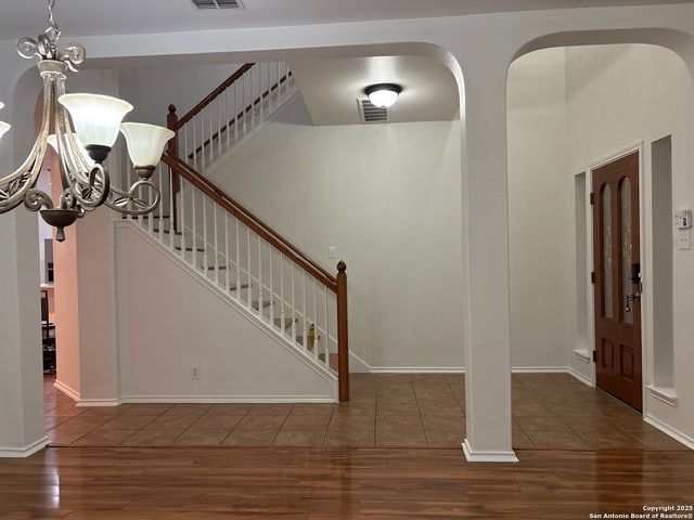 101 YEAGER CIR, Cibolo, TX 78108
