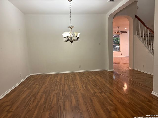 101 YEAGER CIR, Cibolo, TX 78108