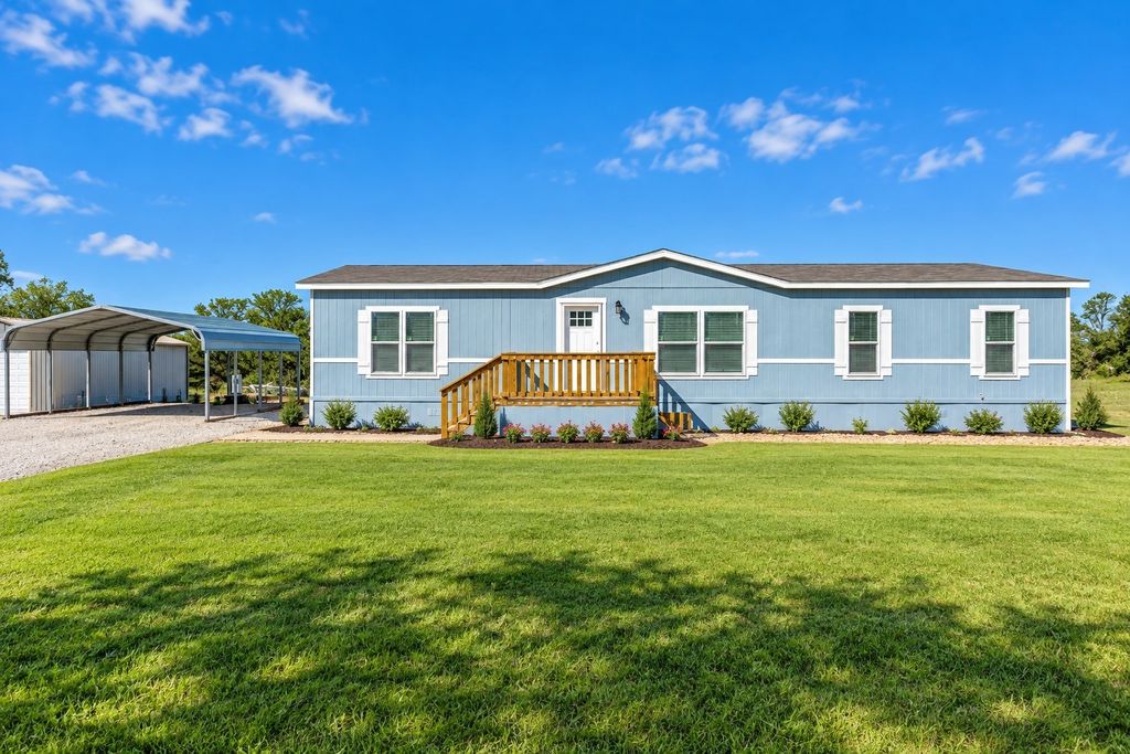 175 Cedar Drive, Azle, TX 76020 — exterior