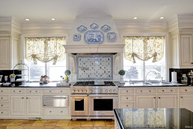 305 E Jennings Street, Newburgh, IN 47630