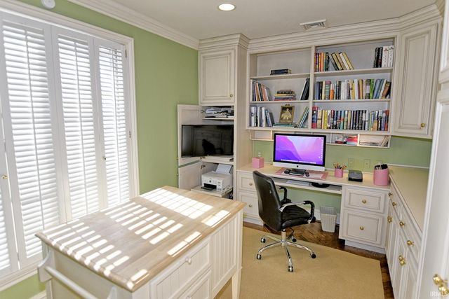 305 E Jennings Street, Newburgh, IN 47630