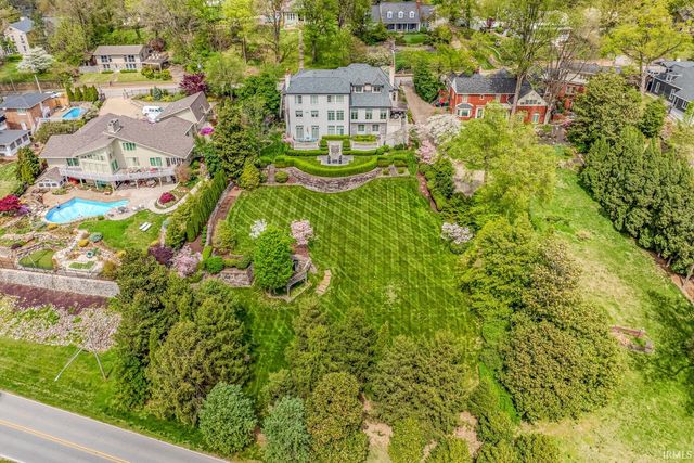 305 E Jennings Street, Newburgh, IN 47630