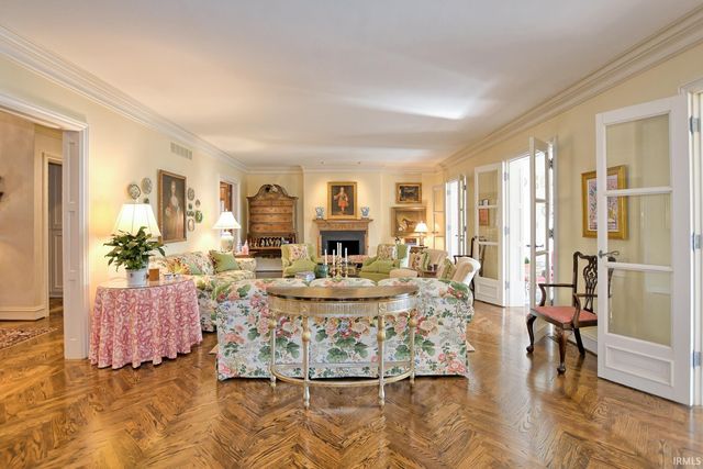 305 E Jennings Street, Newburgh, IN 47630