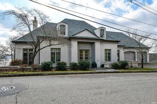 305 E Jennings Street, Newburgh, IN 47630