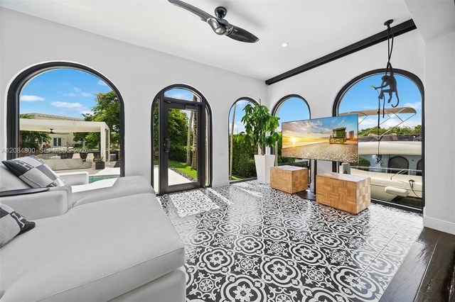 12905 Ixora Road, North Miami, FL 33181