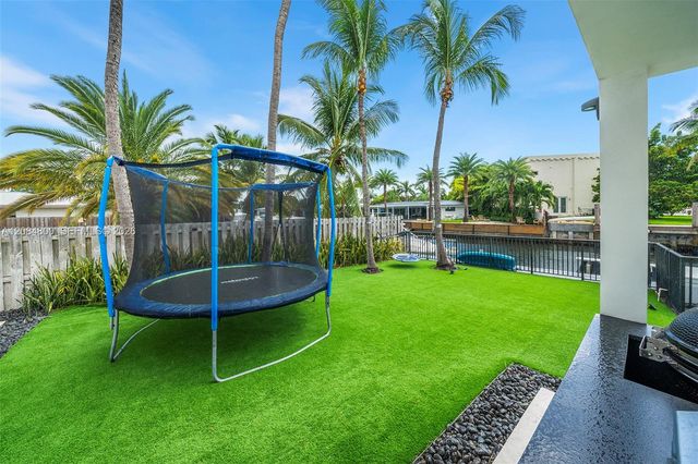 12905 Ixora Road, North Miami, FL 33181