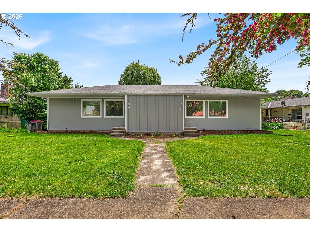 Image 1 of property listing at 370 Nw YAMHILL St, Sheridan, OR 97378