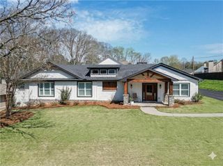 5435 Shadburn Ferry Road, Buford, GA 30518