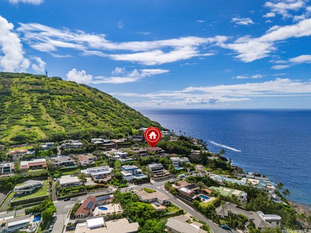 12 Lumahai Street, Honolulu, HI 96825