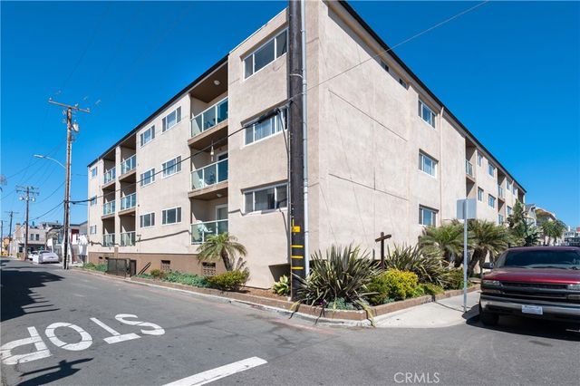 15 15th Street 8, Hermosa Beach, CA 90254