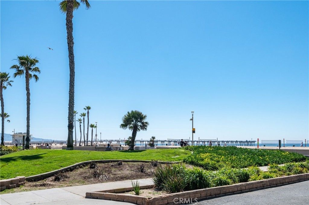 15 15th Street 8, Hermosa Beach, CA 90254