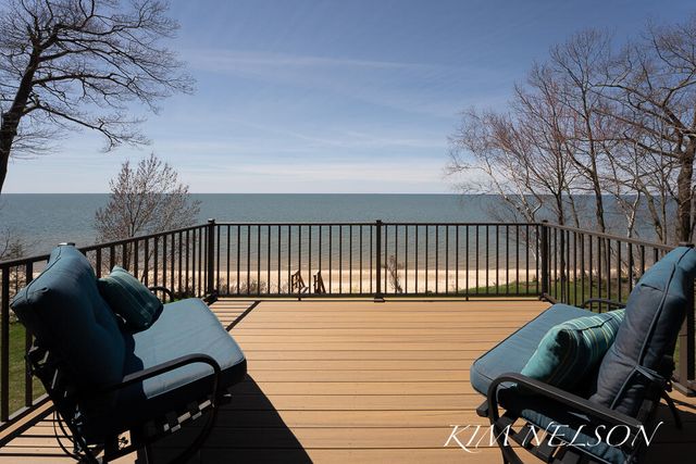 8937 S Indian Hills Road, Montague, MI 49437