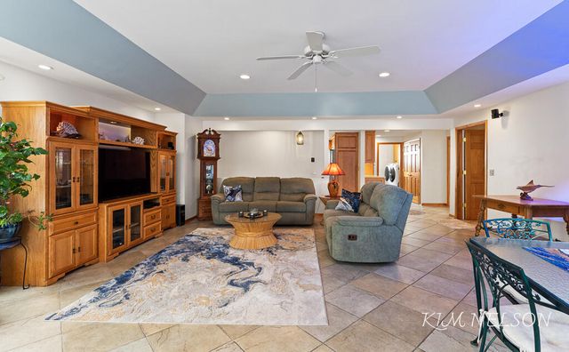 8937 S Indian Hills Road, Montague, MI 49437
