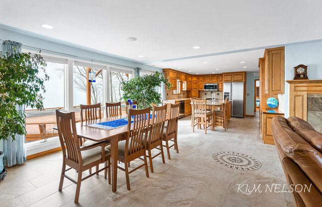 8937 S Indian Hills Road, Montague, MI 49437