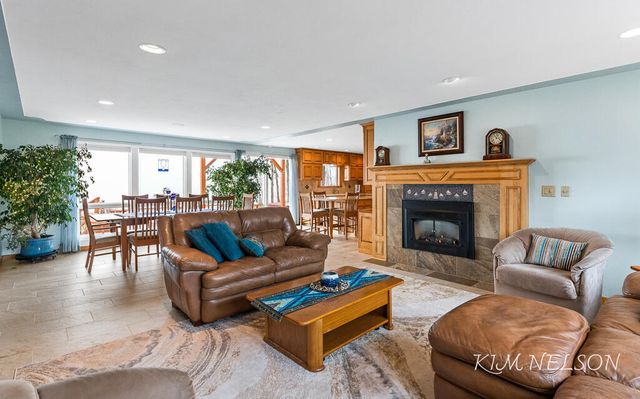 8937 S Indian Hills Road, Montague, MI 49437