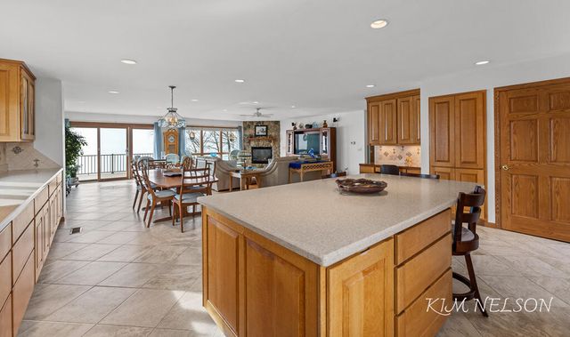 8937 S Indian Hills Road, Montague, MI 49437