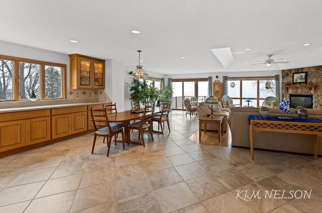 8937 S Indian Hills Road, Montague, MI 49437