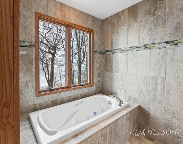 8937 S Indian Hills Road, Montague, MI 49437