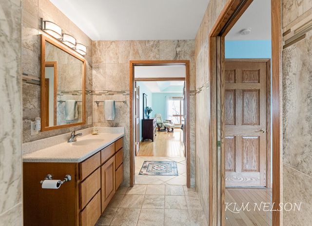 8937 S Indian Hills Road, Montague, MI 49437