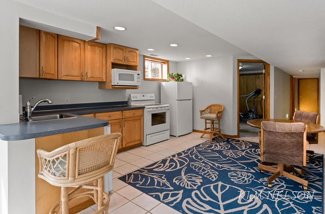 8937 S Indian Hills Road, Montague, MI 49437