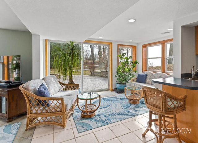 8937 S Indian Hills Road, Montague, MI 49437