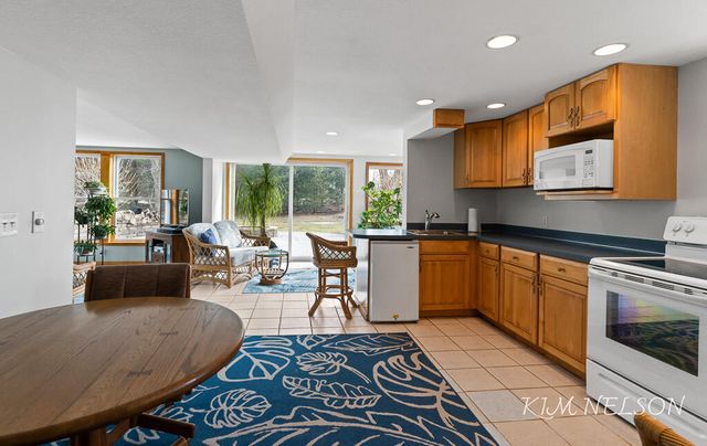 8937 S Indian Hills Road, Montague, MI 49437