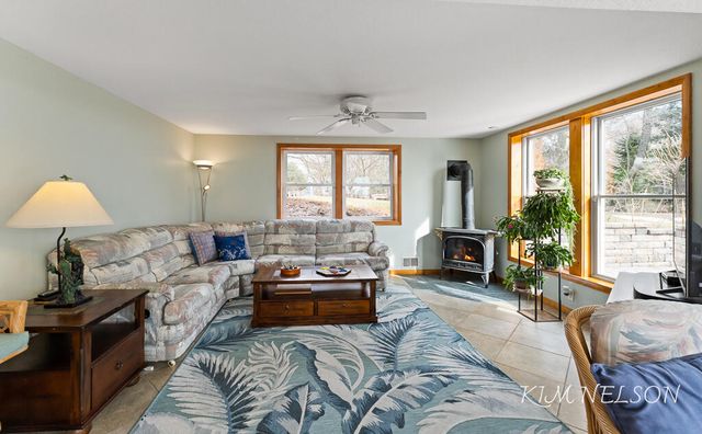 8937 S Indian Hills Road, Montague, MI 49437