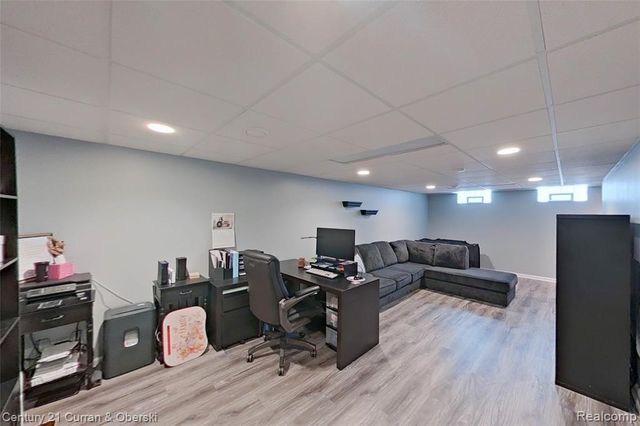 34455 Rhonswood Street, Farmington Hills, MI 48335