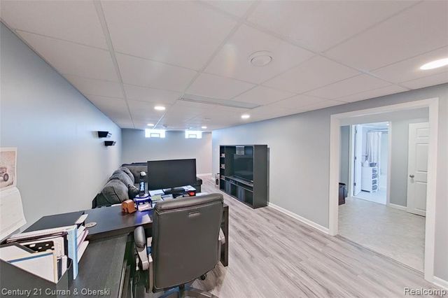 34455 Rhonswood Street, Farmington Hills, MI 48335