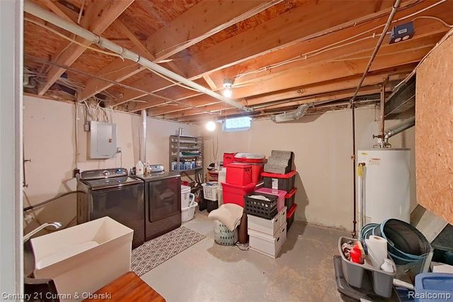 34455 Rhonswood Street, Farmington Hills, MI 48335