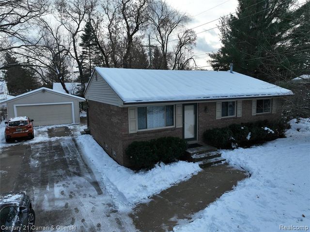 34455 Rhonswood Street, Farmington Hills, MI 48335