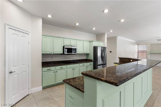 506 Sunset Villa Drive, Las Vegas, NV 89110