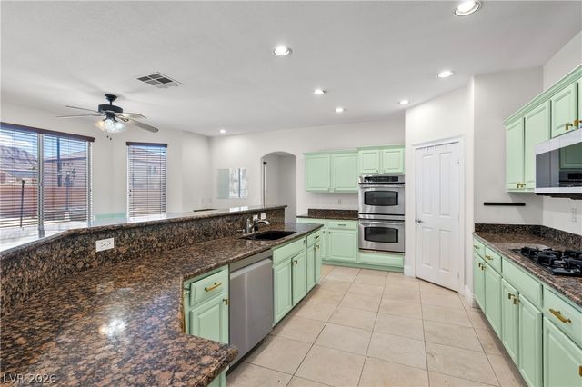 506 Sunset Villa Drive, Las Vegas, NV 89110