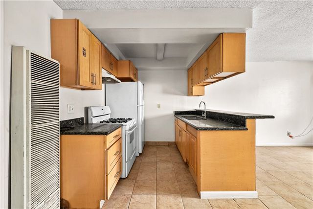10030 Alondra 10, Bellflower, CA 90706