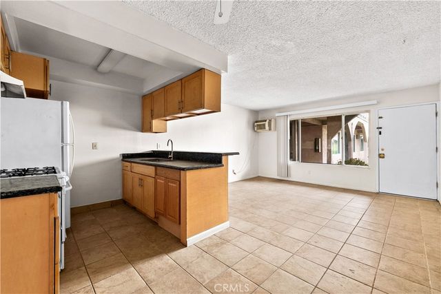 10030 Alondra 10, Bellflower, CA 90706