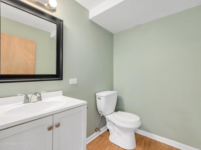 5798 Pershing Avenue, Downers Grove, IL 60516