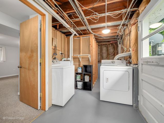 5798 Pershing Avenue, Downers Grove, IL 60516
