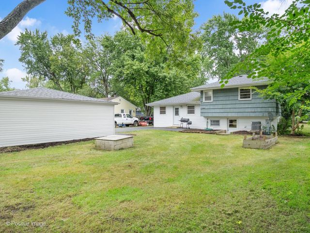 5798 Pershing Avenue, Downers Grove, IL 60516