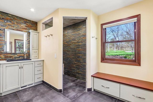 3491 Cumberland TRAIL, Slinger, WI 53086